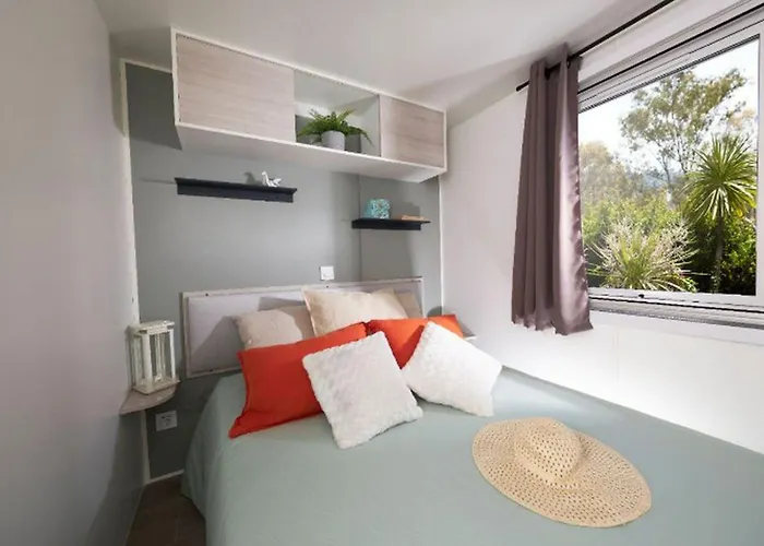 Mobil-home Avec Terrasse - 6 Pers. - Api-1-52-2158 * Anduze